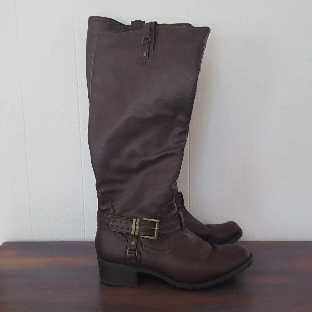 Rampage Idera Brown Boots with Buckle Accents Sz 6.5M